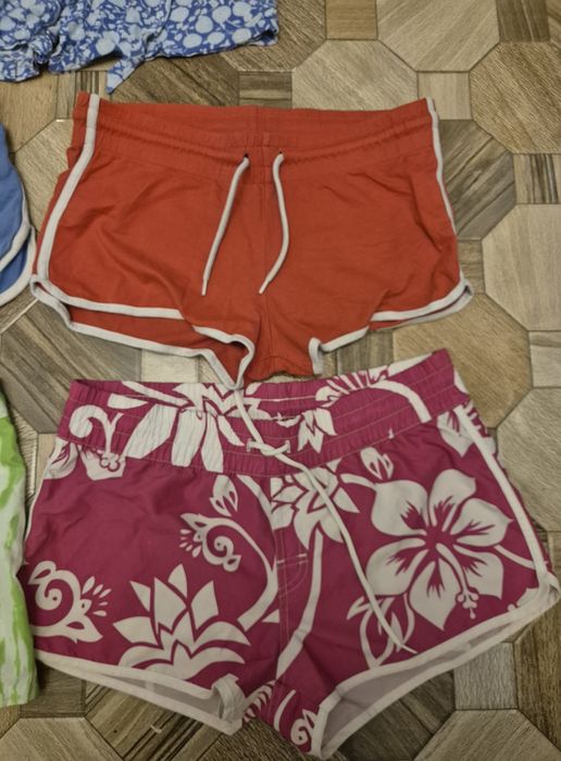 Ocazie Pantaloni scurti fetita 12-13 ani 5 perechi de firma, C&A, Terranova impecabili