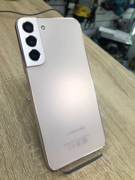 Samsung galaxy s22+128gb а4