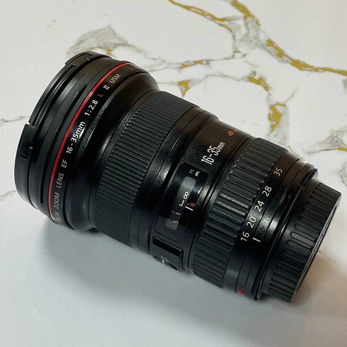 Объектив Canon EF 16-35mm f/2.8L II USM