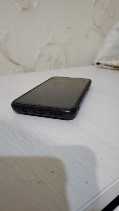 Samsung A30 в хорошем состоянии