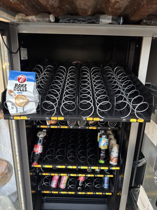 Вендинг автомат Larp Lazer 8M