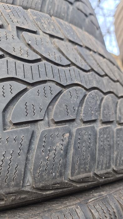 215 45 20 Bridgestone BMW I8 Megane 2017 2 anvelope iarna