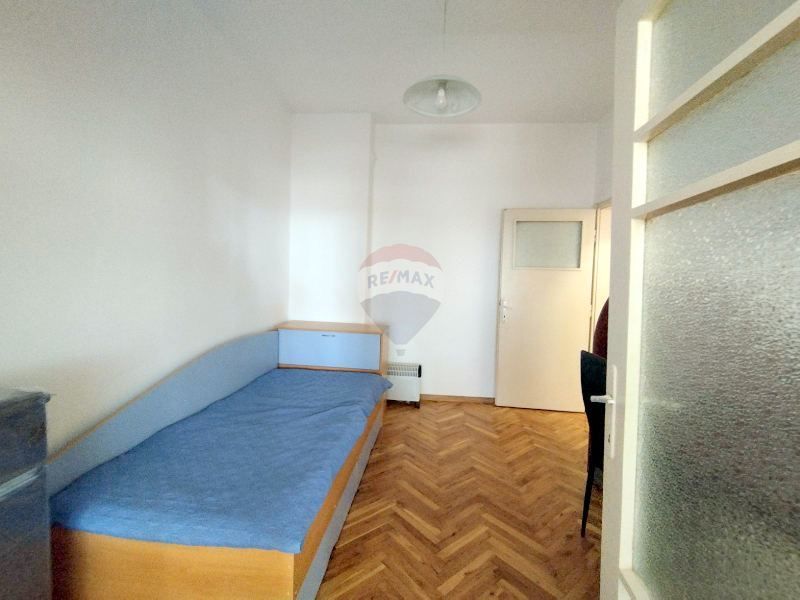 Дава се под наем Тристаен апартамент в Варна, Спортна зала - 90 кв.м за 510 € - Снимка #8