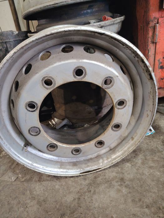 Продам диски  на грузавой