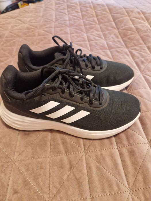 Adidasi Adidas marimea  39
