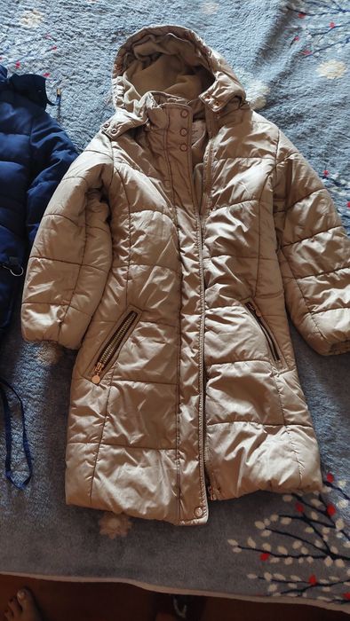 Продам детскую куртку