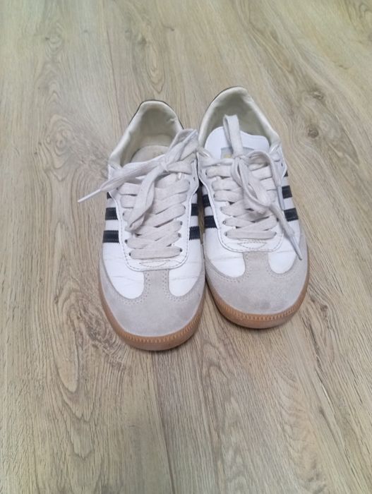 Продам кроссовки