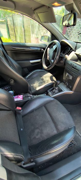 Opel astra h 1.7