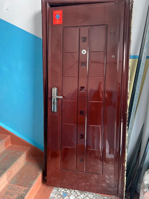 Дверь в хорошем состоянии