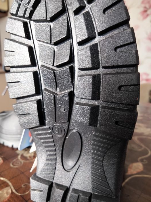 Продам детские сапожки31размер