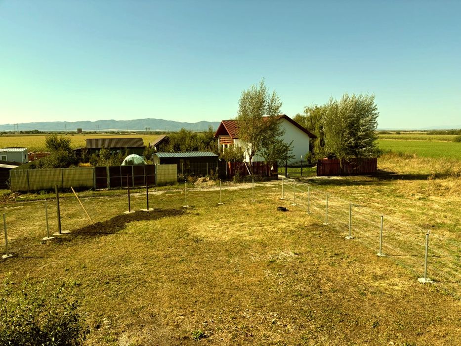 Cabana Natasha Brasov ciubar gratuit singur in curte fara proprietari.