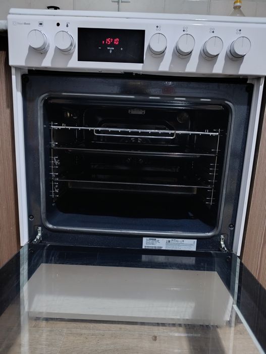 Продам газовую плиту