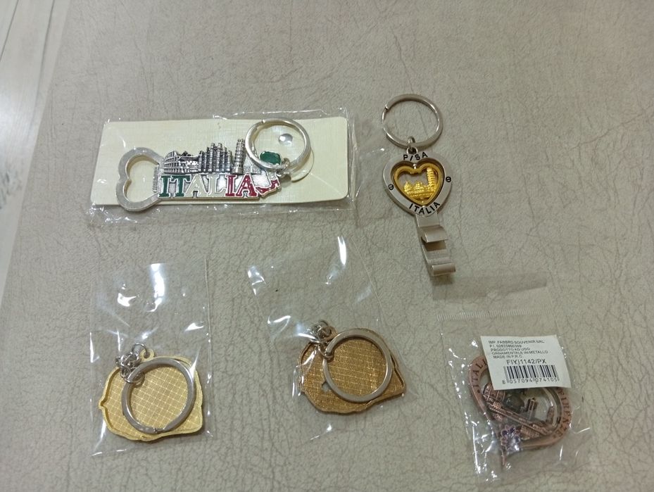 Брелки-открывашки, магниты