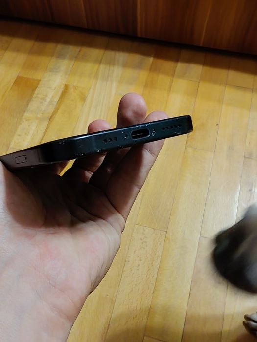 iPhone 15 black 128 gb