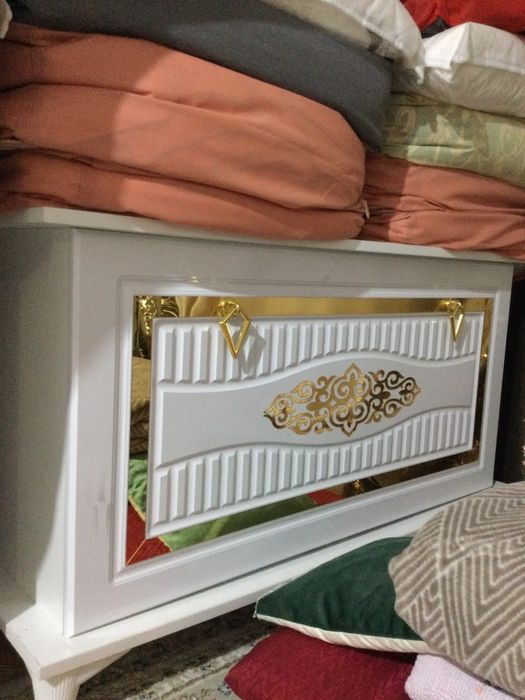 Угловой шкаф продается