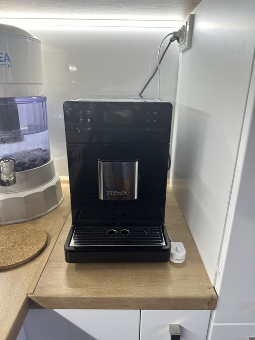 Кафемашина Miele CM 5310 Silence