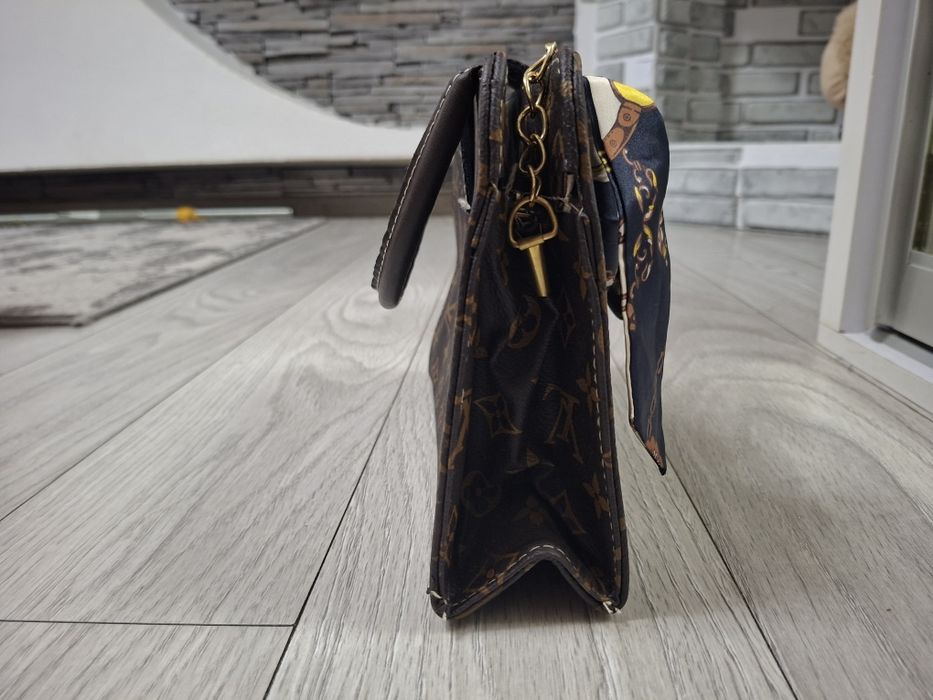 Geanta Louis Vuitton