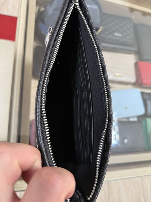 Стилен мъжки клъч, Естествена кожа