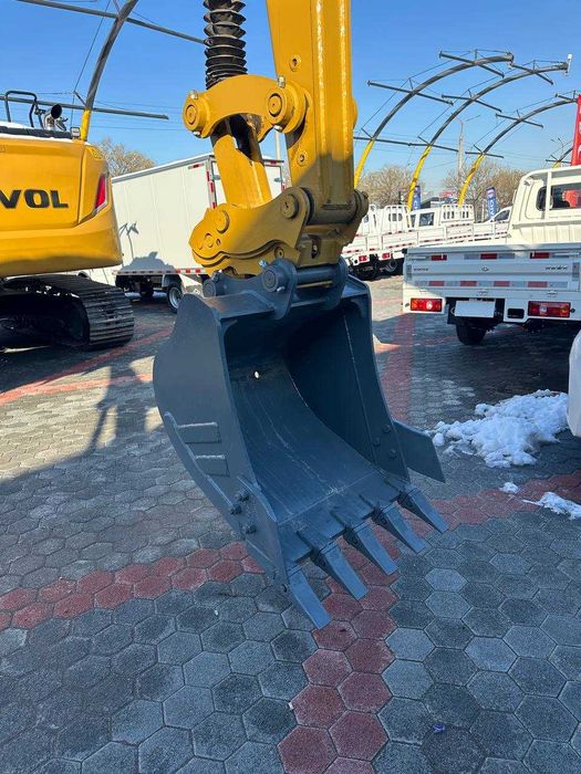 G'ildirakli ekskavator Lovol (0.3 куб) насия савдо 12 ой samsung XCMG