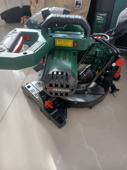 Fierăstrău circular Parkside