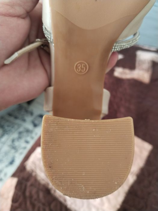 Туфли продам размер 35