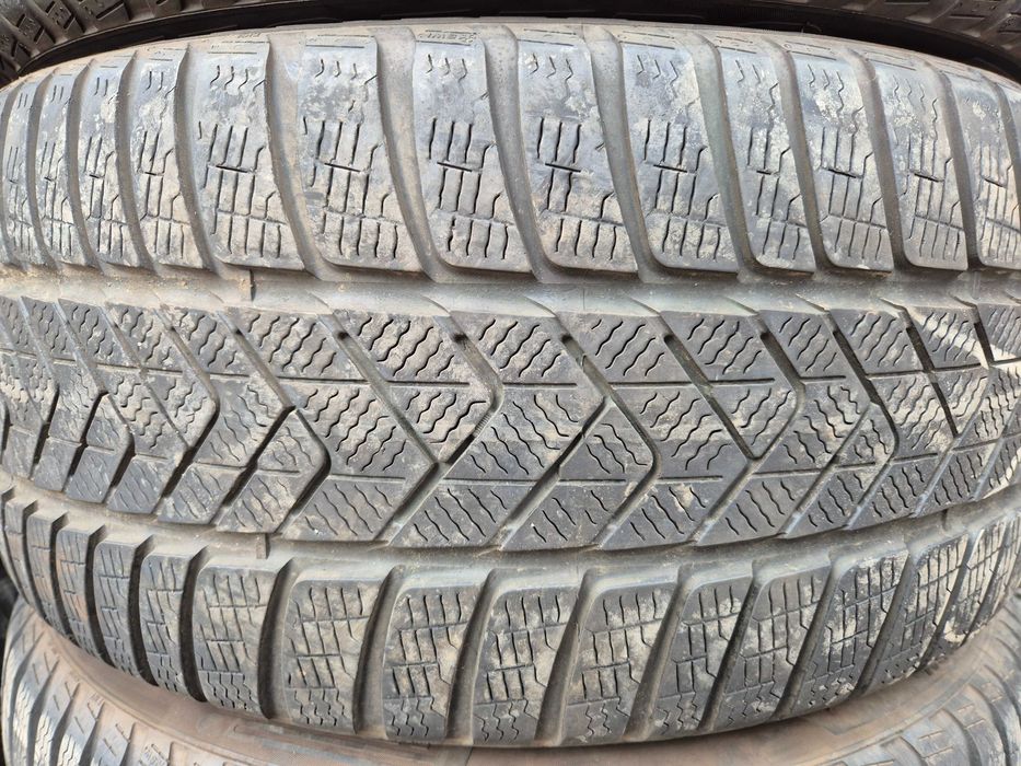 4 Anvelope M+S IARNA - 245/45/18 - 275/40/18 - PIRELLI OEM BMW / Mercedes - CA NOU - DOT 2022 - 2021 !