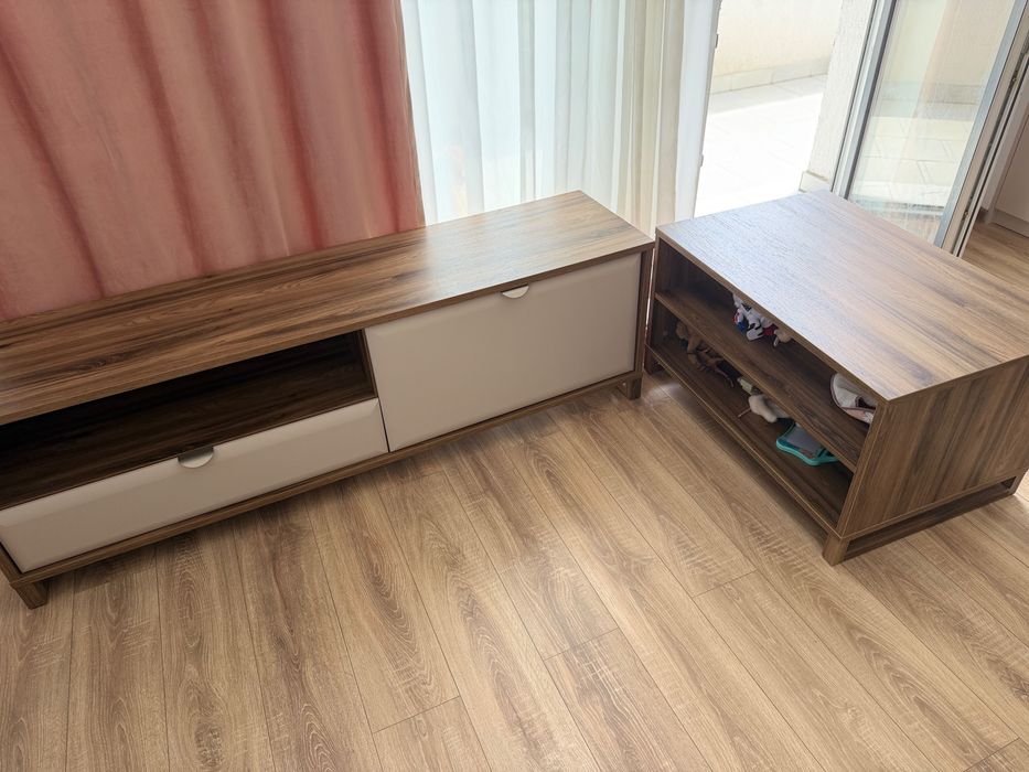 Comoda TV din lemn masiv