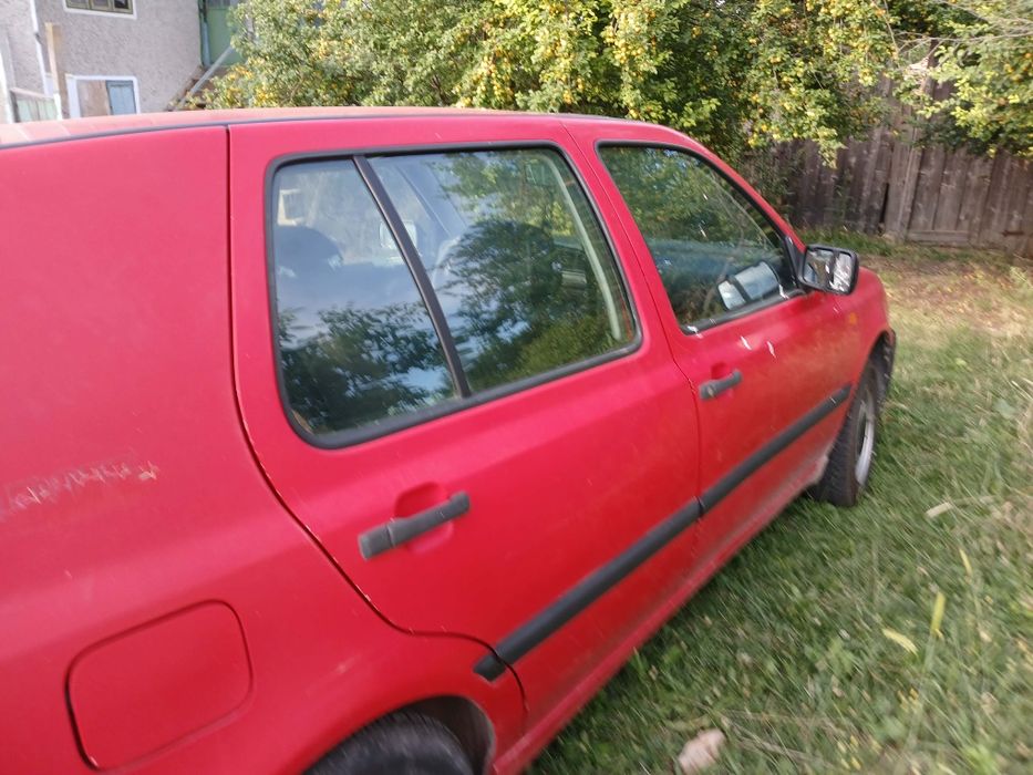 Автомобил Голф 3