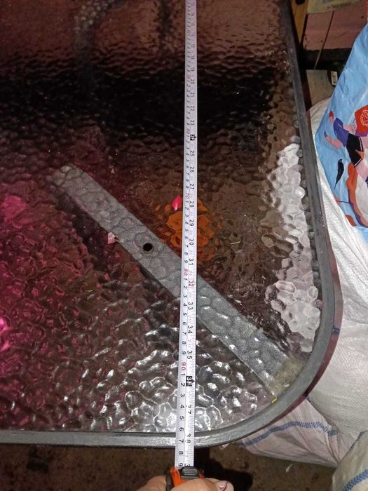 Masa de exterior cu blat de sticla