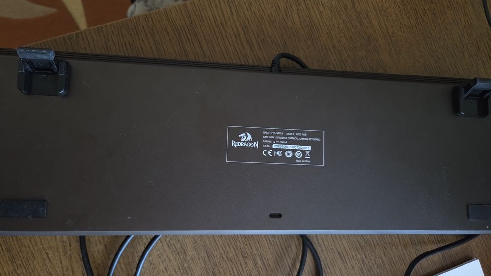 Vând Tastatura Mecanica Hotswap Redragon Pratyusa, switch uri brown