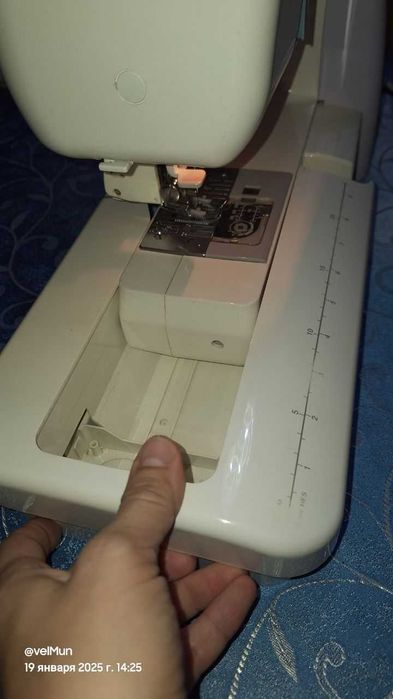 Срочно продам швейную машину Janome 6260QC
