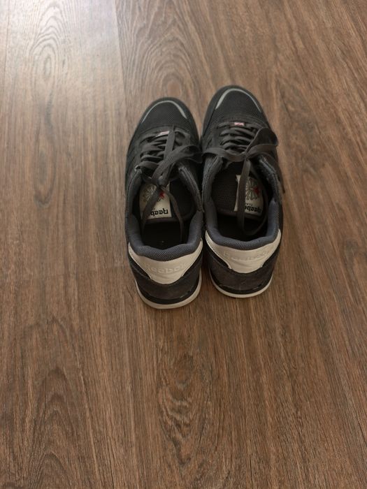 Кроссовки продаю