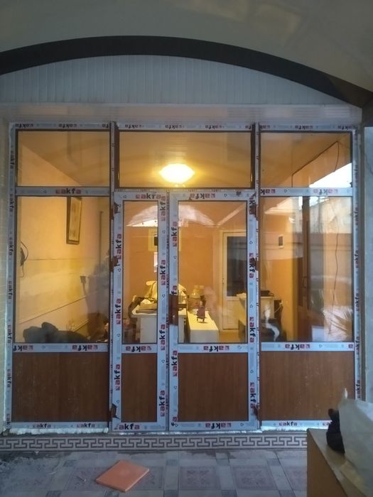 Akfa eshik va romlar