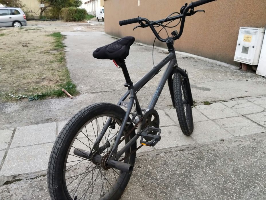 Продавам детски велосипед  bmx