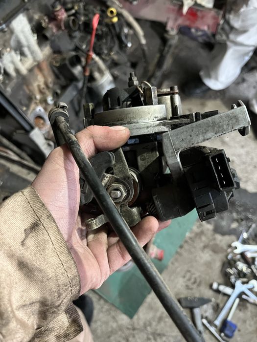 продам моник на гольф 3 (пассат б3 )