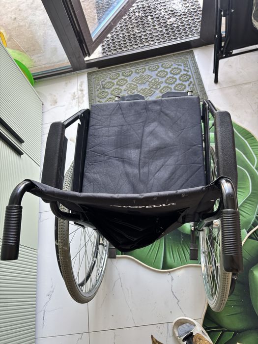 Инвалидная коляска