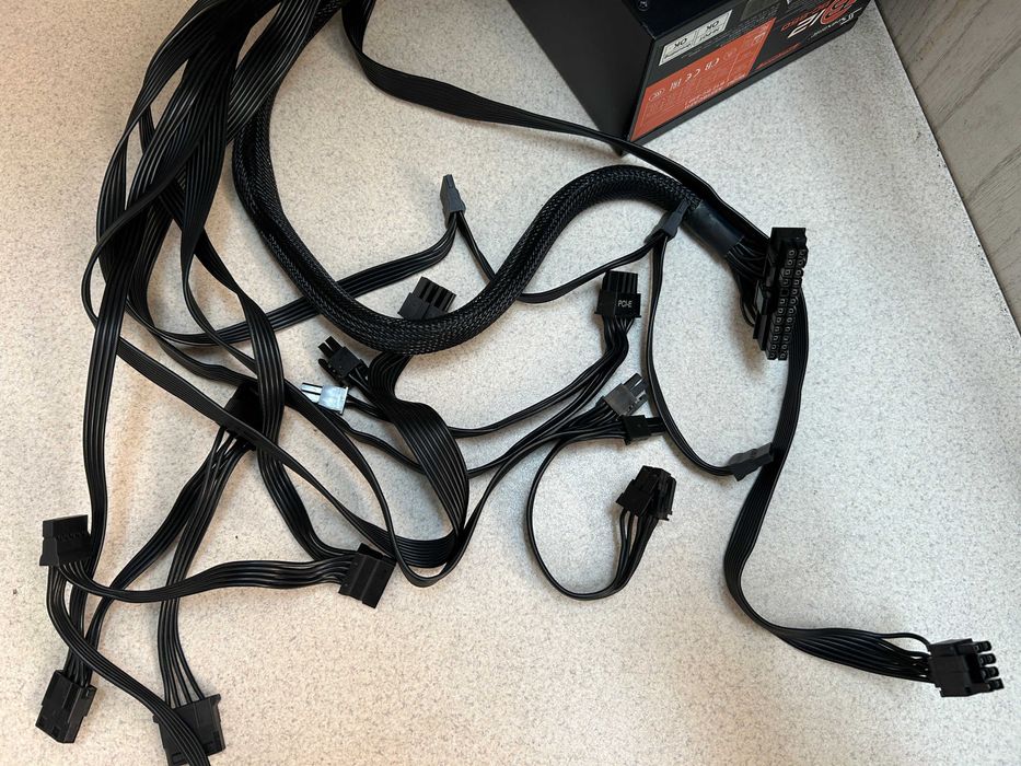 Качествено захранване за компютър Seasonic B12 BC-850W