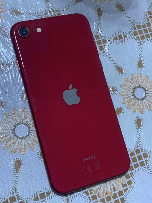 Продам iphone se2020