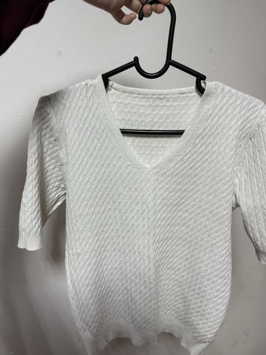 Белая футболка, продается срочно!!