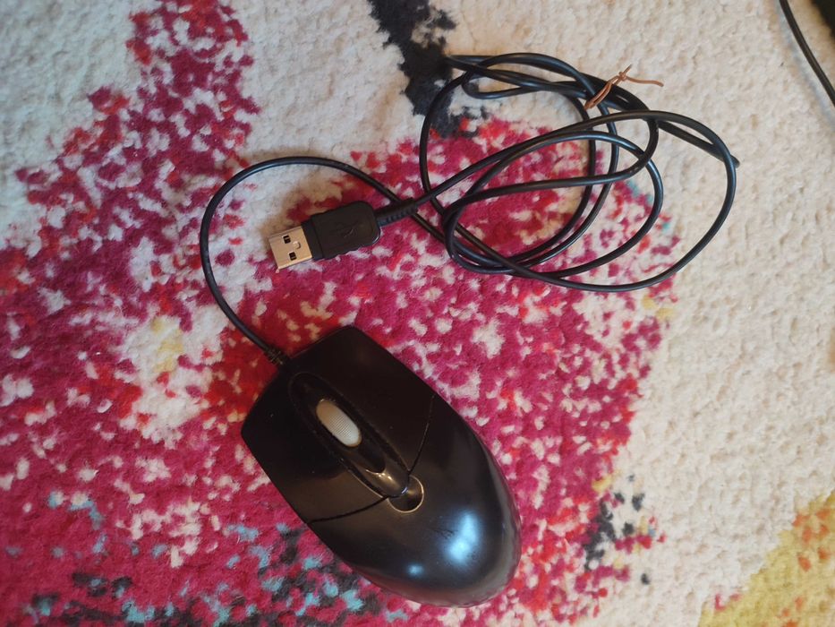 mouse A4tech cu fir