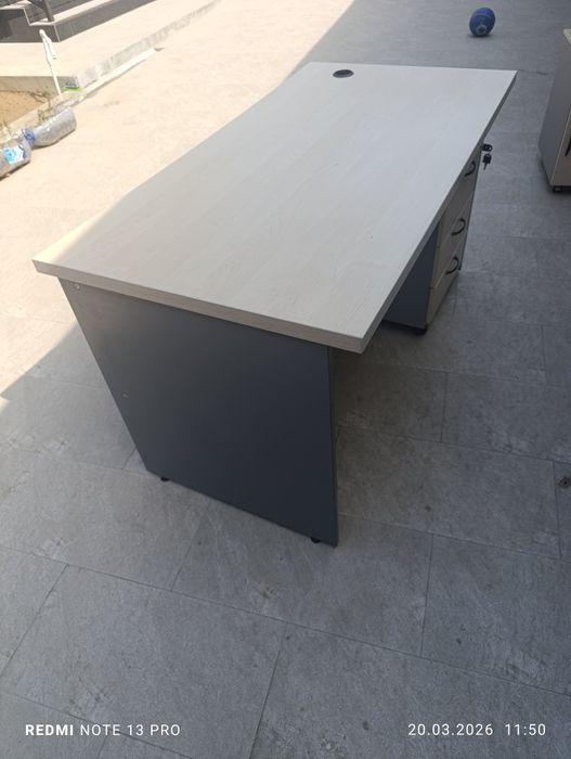 Продам офисный стол