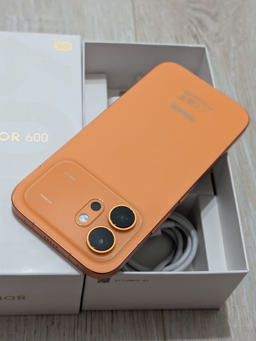 Honor 600 512 gb Ram 12 5G