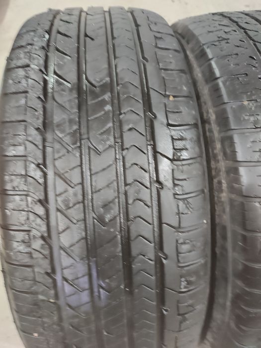 Продам комплект резины 215/55/17