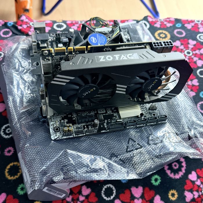 Kit Placa de baza+procesor i5 + placa video si o placuta 8 ram ddr4