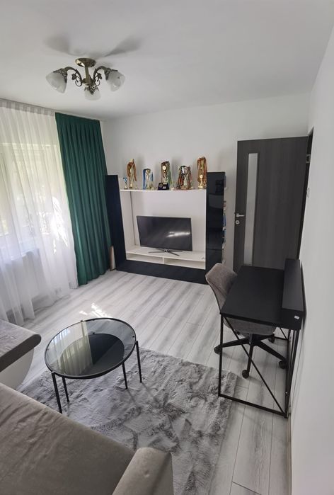 Apartament de închiriat