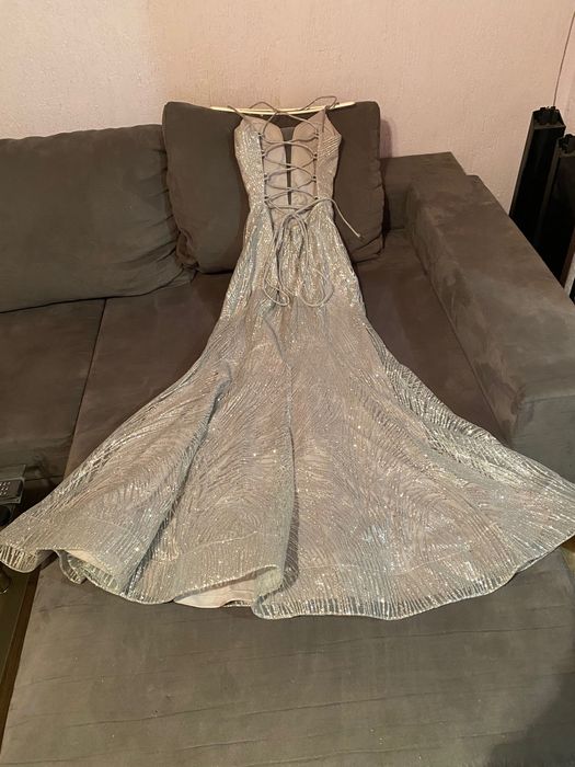 Рокля в сребристо