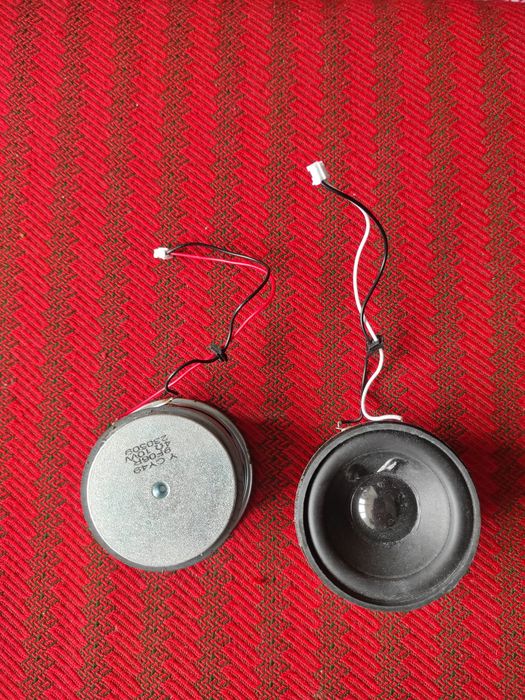 Difuzoare pentru boxe dinamice, redau foarte puternic semnalul