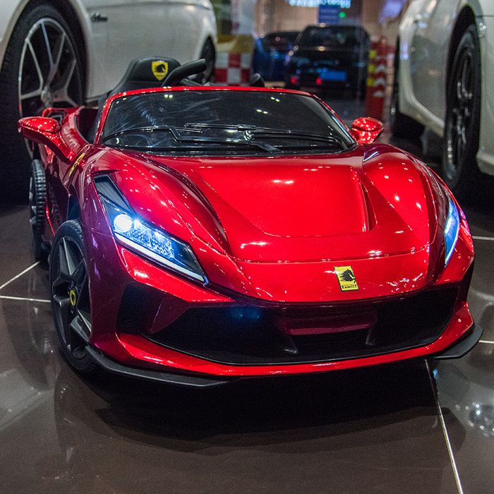 Машина детский. Электромобиль