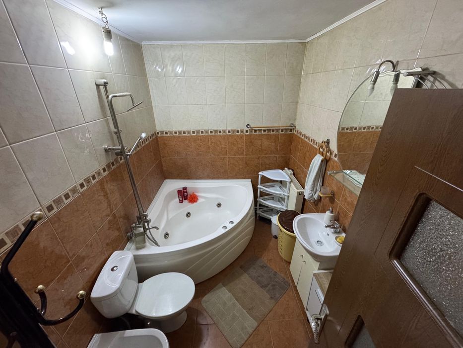 Apartament 3 camere