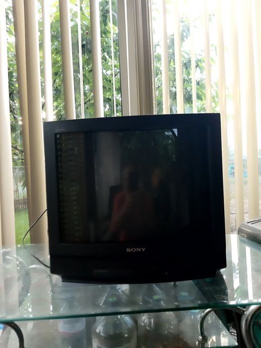 продавам телевизор Sony